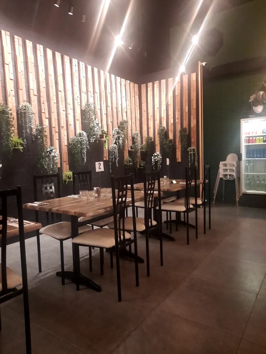 Vibe, Naab Restaurant