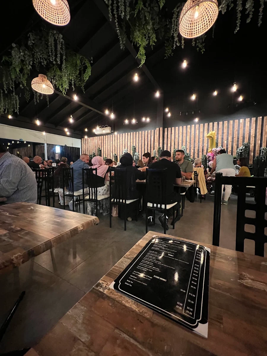Vibe, Naab Restaurant