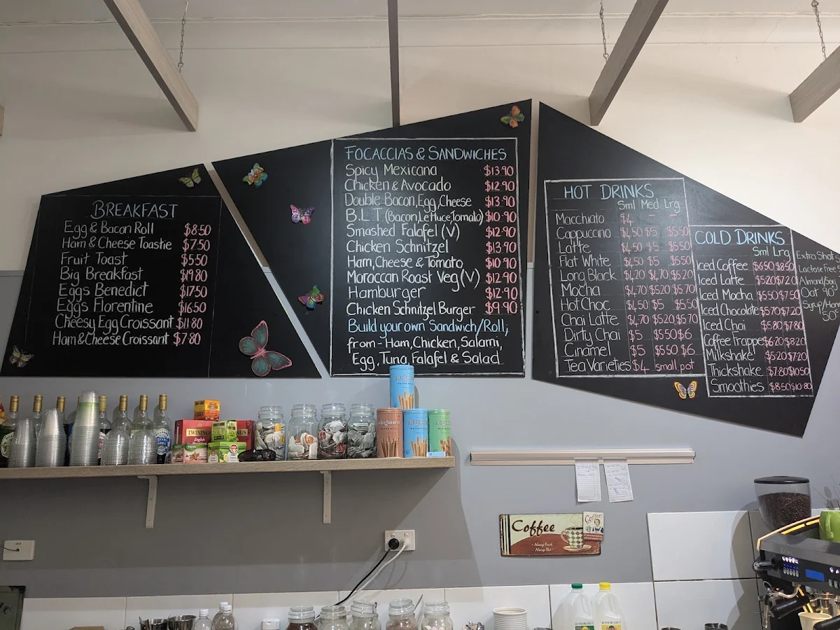 Menu, Meet me in the Middle Cafe & Pizzeria