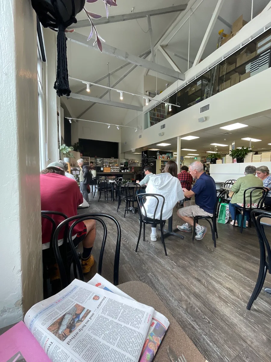 Vibe, Afterword Cafe