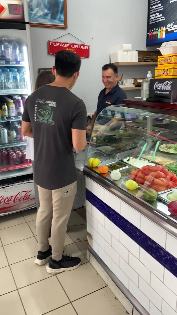 Vibe, Kebab World