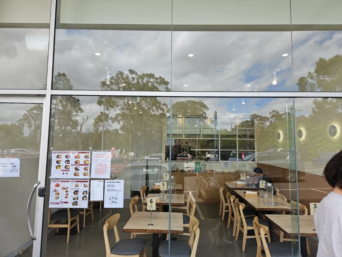 Vibe, HANAKA JAPANESE KITCHEN