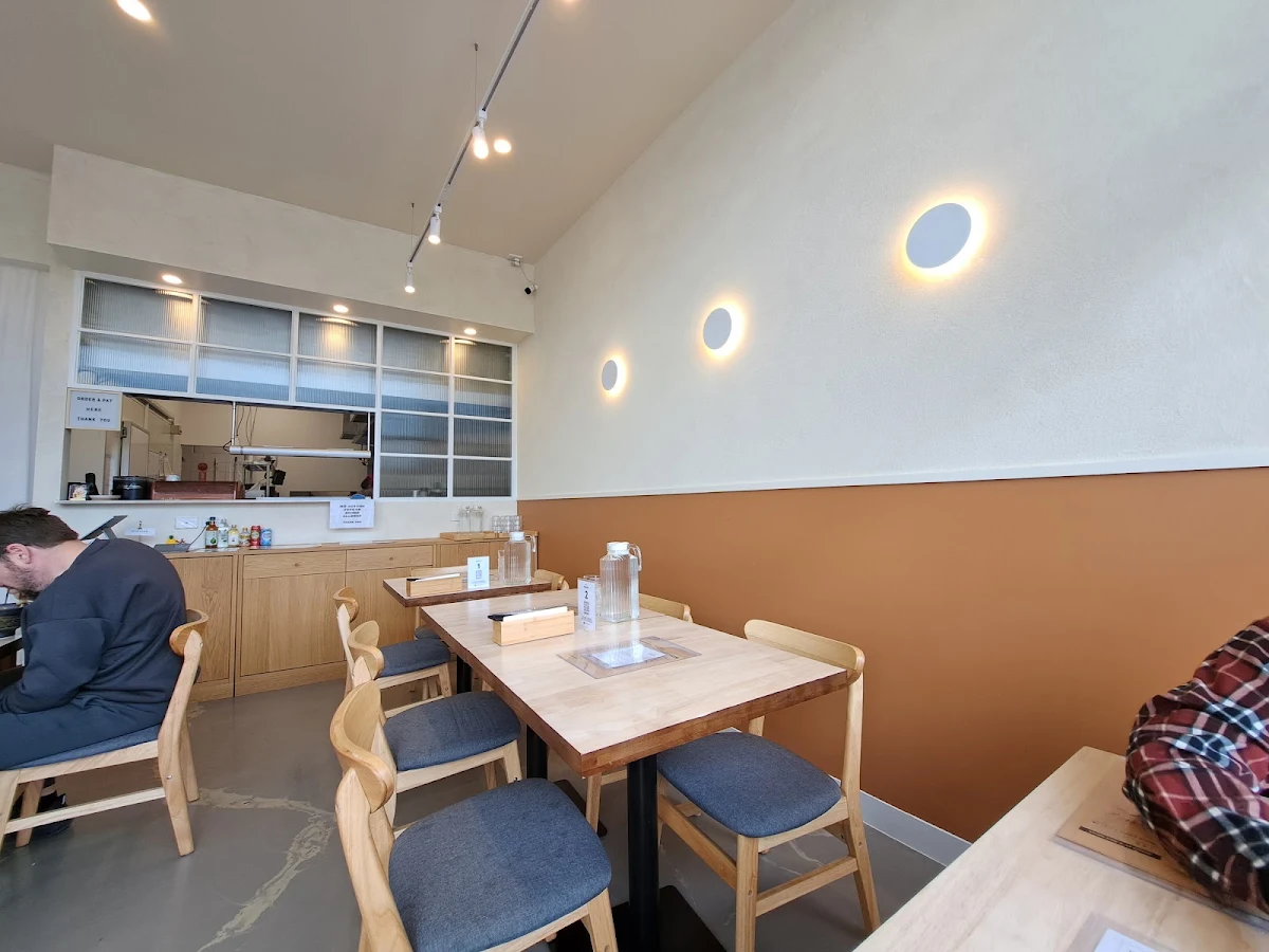 Vibe, HANAKA JAPANESE KITCHEN