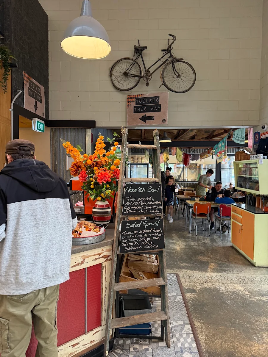 Menu, Uraidla Republic Cafe, Bakery & Brewery