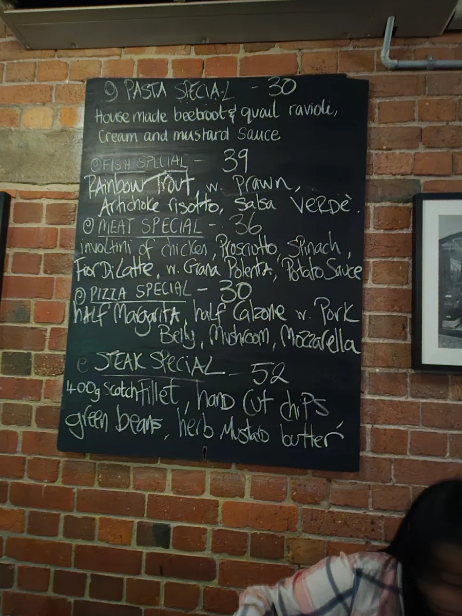Menu, Scugnizzo Ristorante