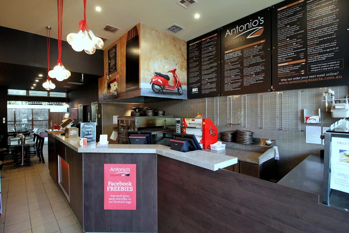 Vibe, Antonio's Pizzeria