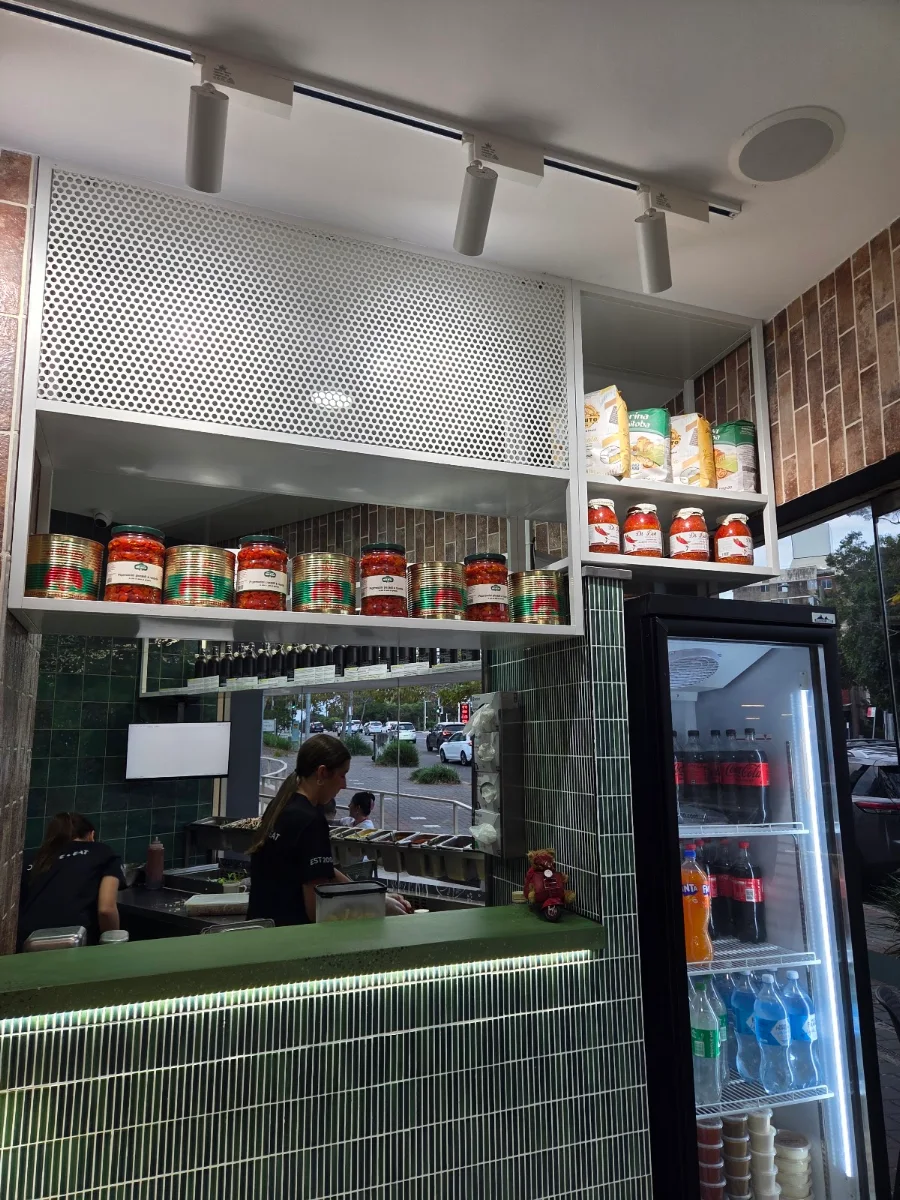 Vibe, Antonio's Pizzeria