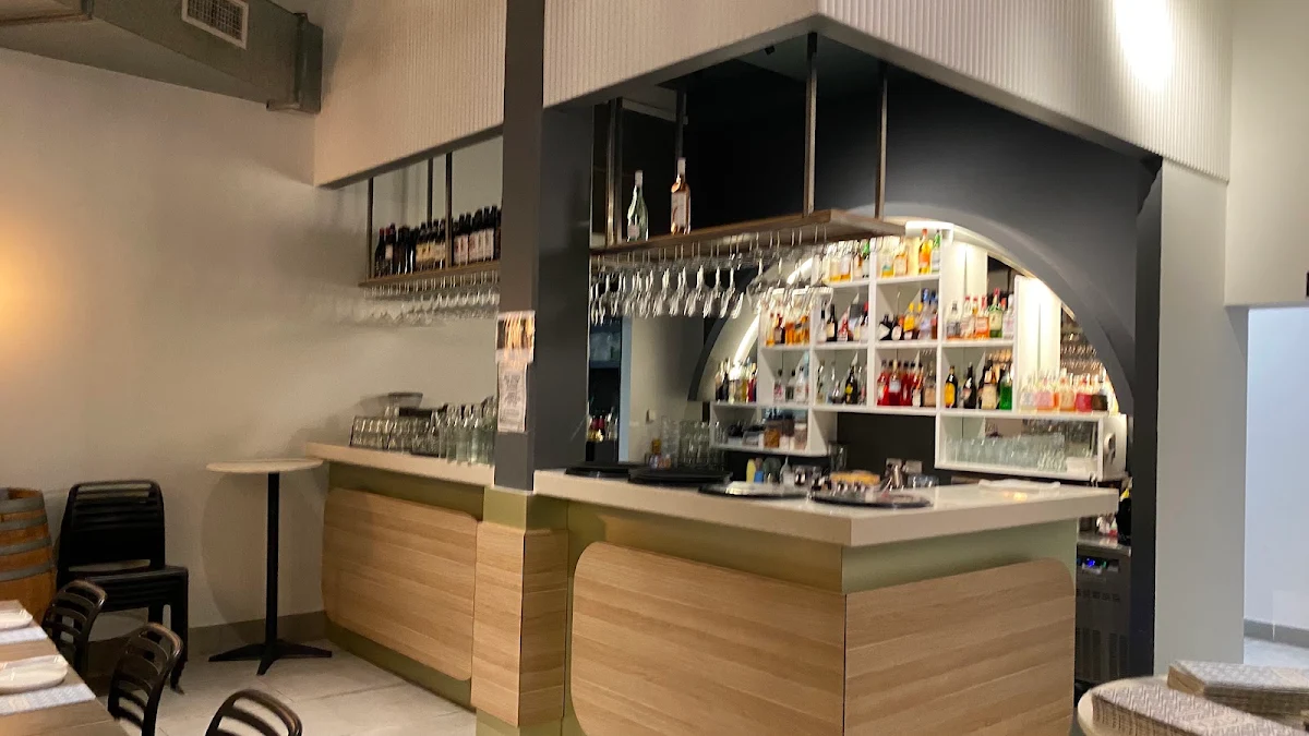Vibe, Enzos Cucina Coomera