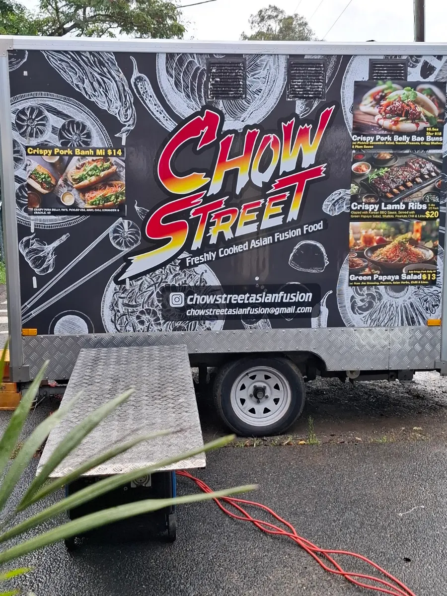 Menu, Chow Street