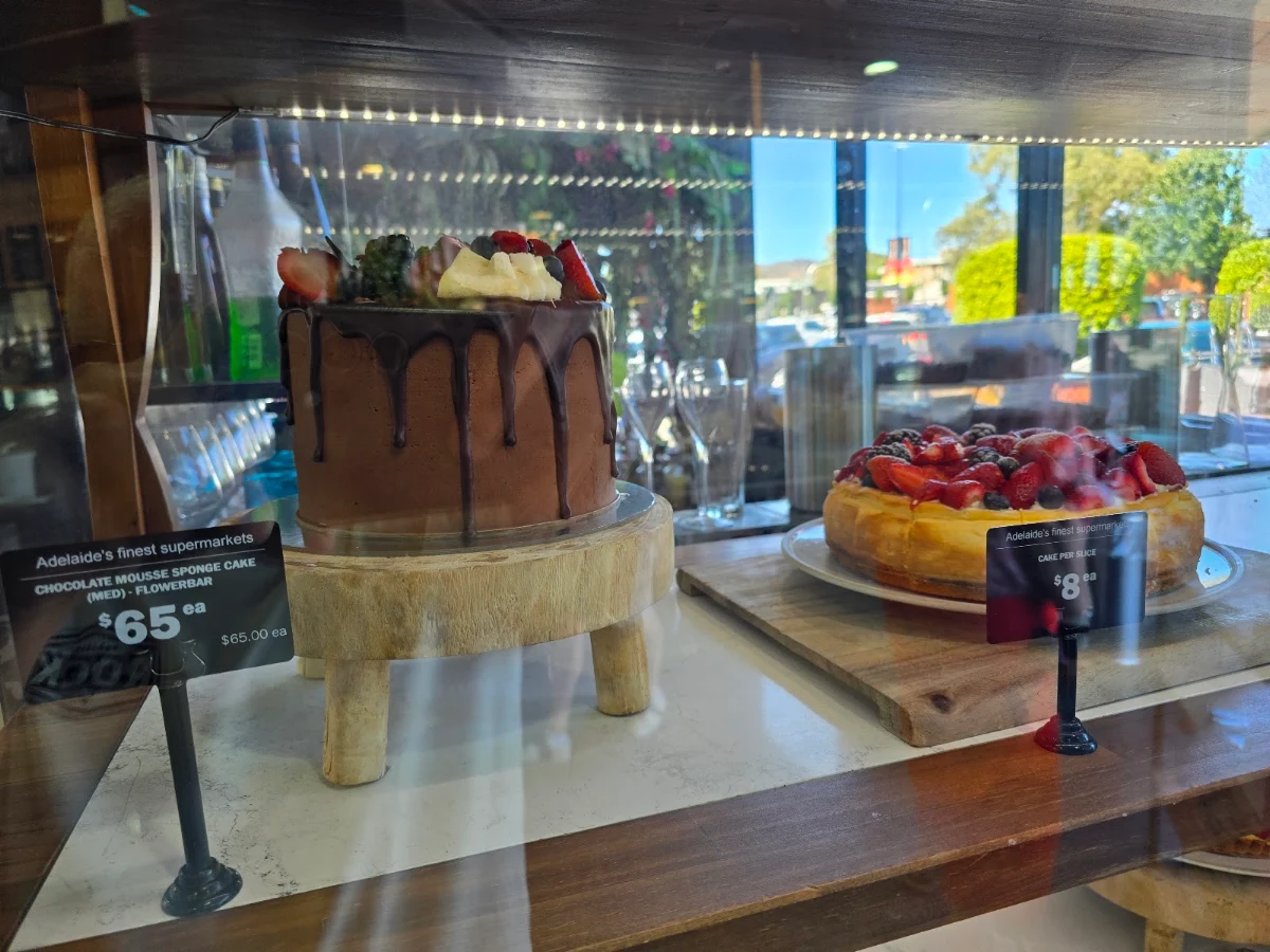 Vibe, Mr.Nick's Kitchen & Coffee Bar