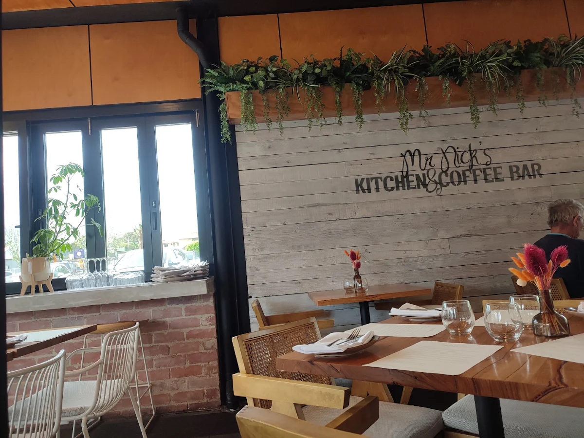 Vibe, Mr.Nick's Kitchen & Coffee Bar
