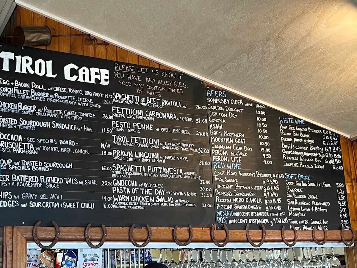 Menu, Tirol Café