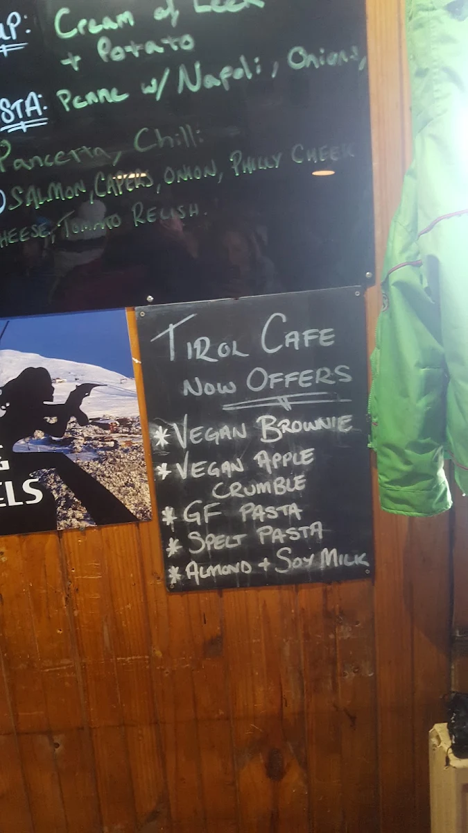Menu, Tirol Café