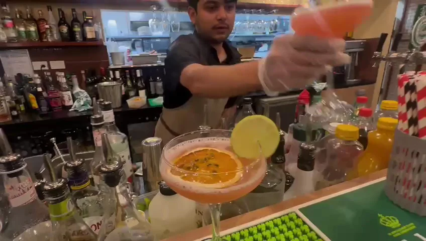 Vibe, Gordi Restaurant Cafe & Bar