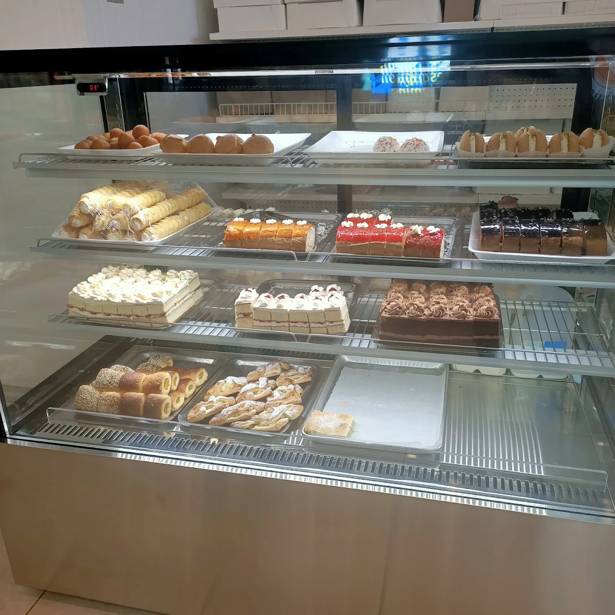Vibe, National Bakery & Cafe