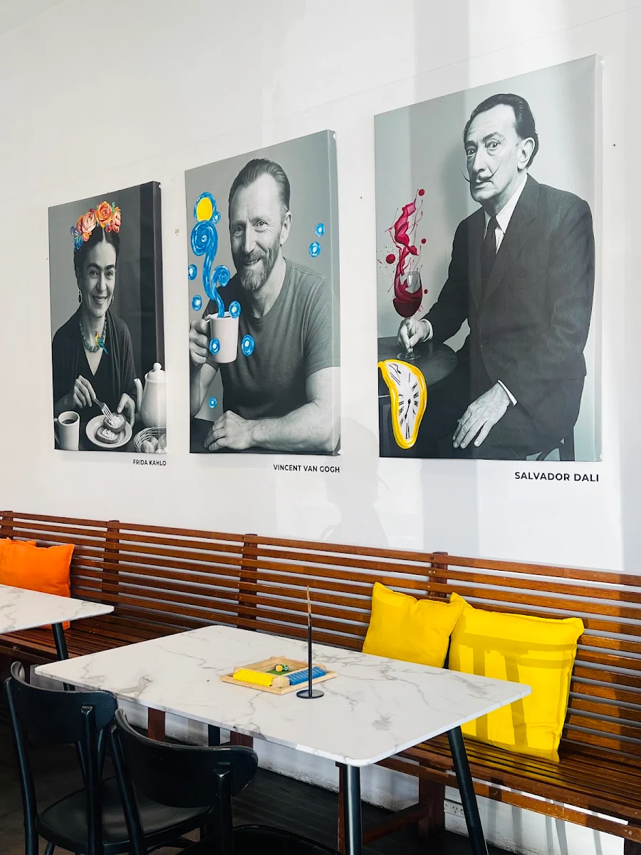 Vibe, Mash Café And Restaurant
