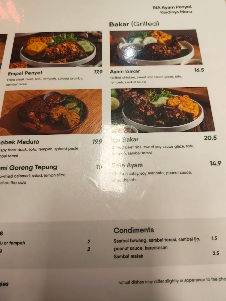 Menu, Ayam Penyet Ria Kardinya