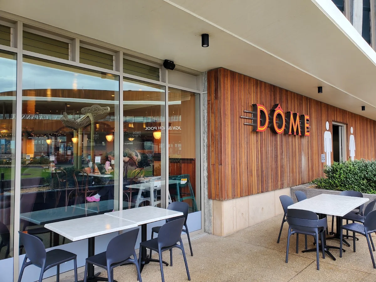Vibe, Dôme Café - Scarborough Beachfront