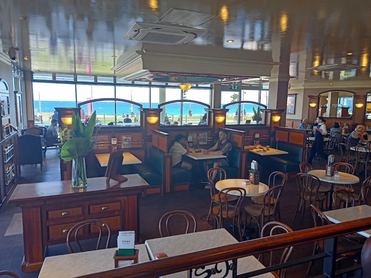 Vibe, Dôme Café - Scarborough Beachfront