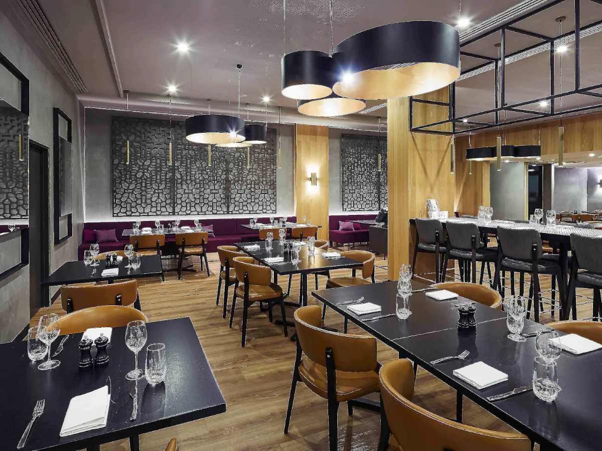 Vibe, BECCARIA RESTAURANT