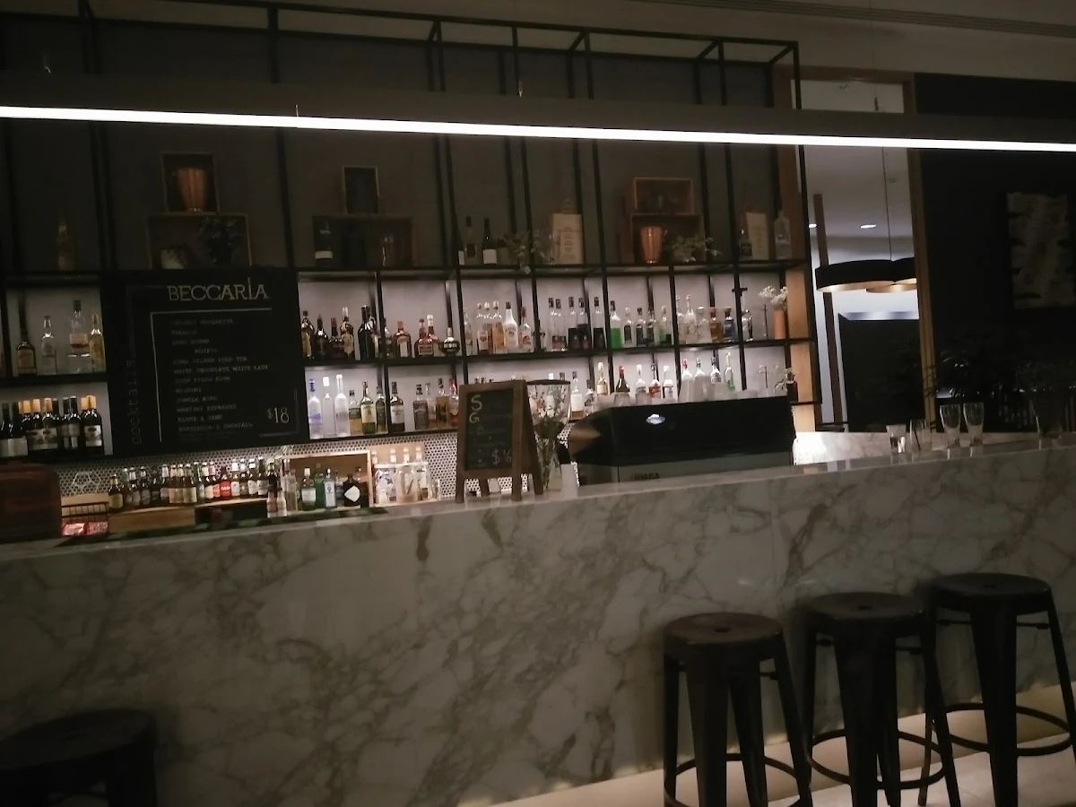 Vibe, BECCARIA RESTAURANT