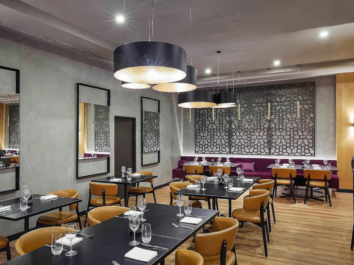 Vibe, BECCARIA RESTAURANT