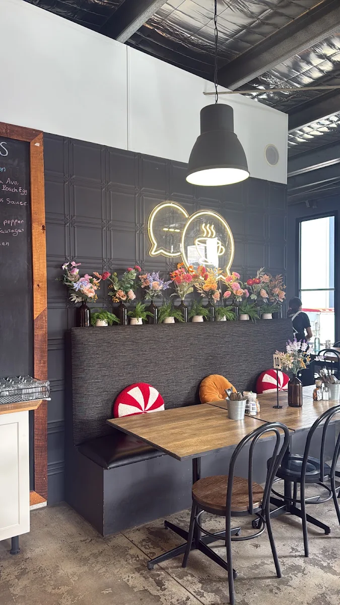 Vibe, 3 Sons Cafe