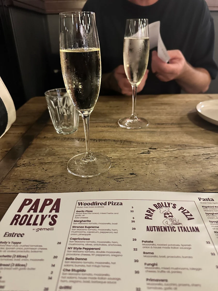 Menu, Papa Rolly's