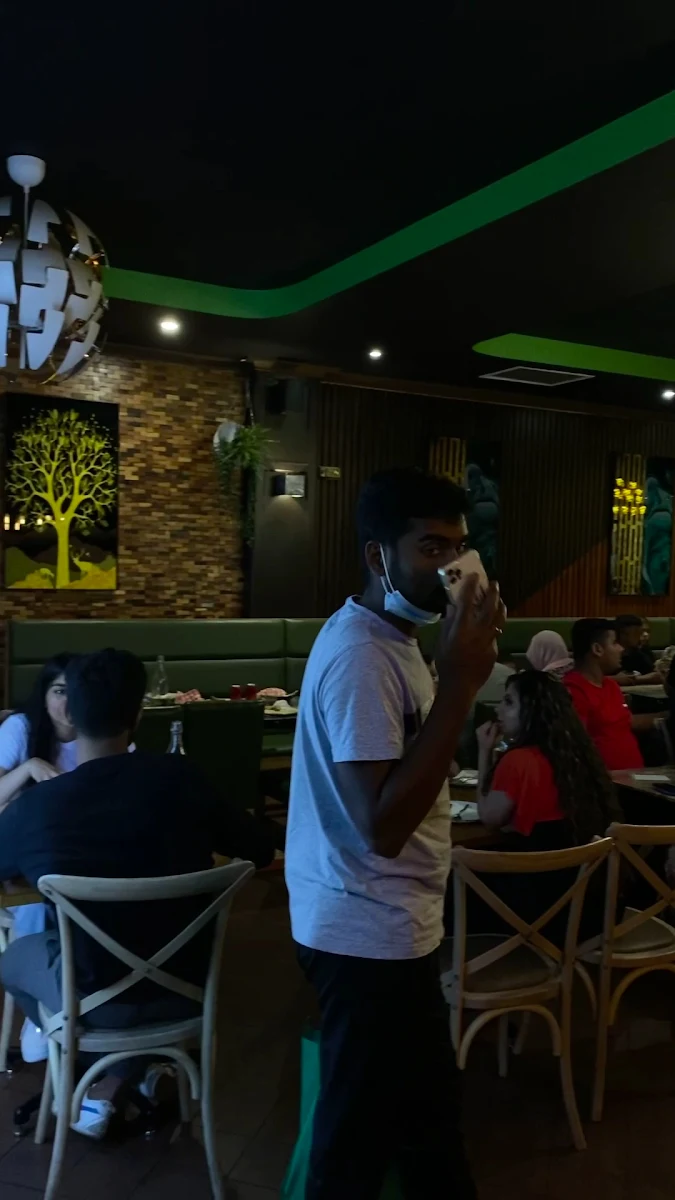 Vibe, Ziyka Restaurant