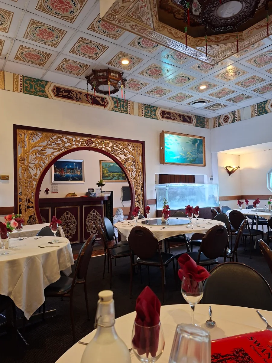 Swan Lake Chinese Restaurant cover