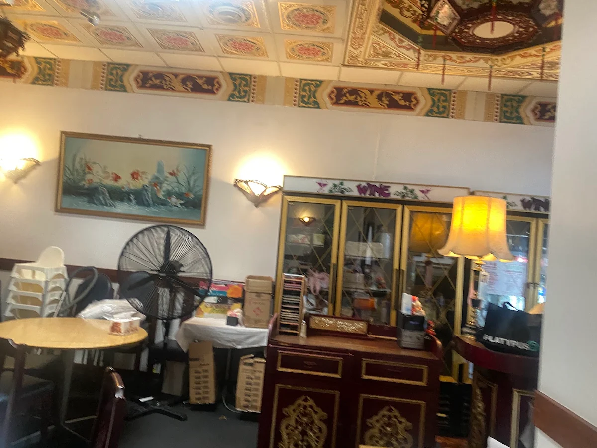 Vibe, Swan Lake Chinese Restaurant