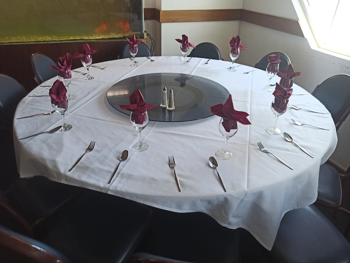 Vibe, Swan Lake Chinese Restaurant