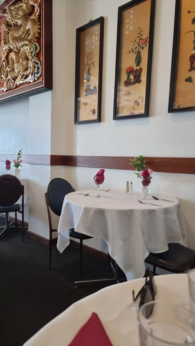 Vibe, Swan Lake Chinese Restaurant