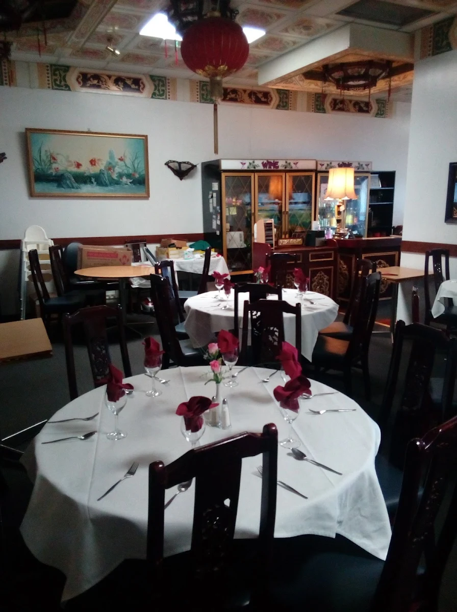 Vibe, Swan Lake Chinese Restaurant