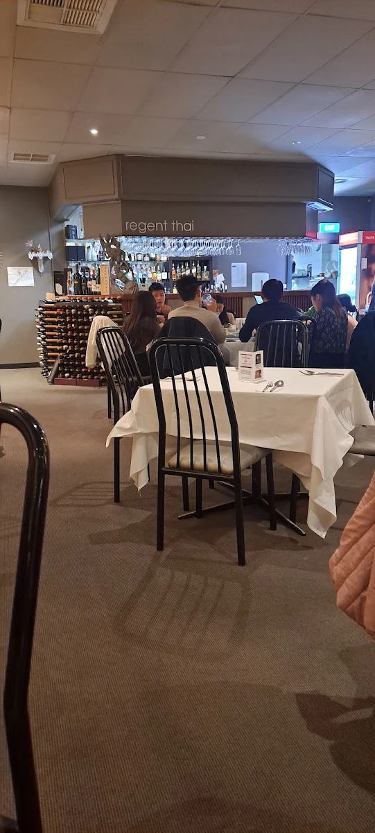 Vibe, Regent Thai