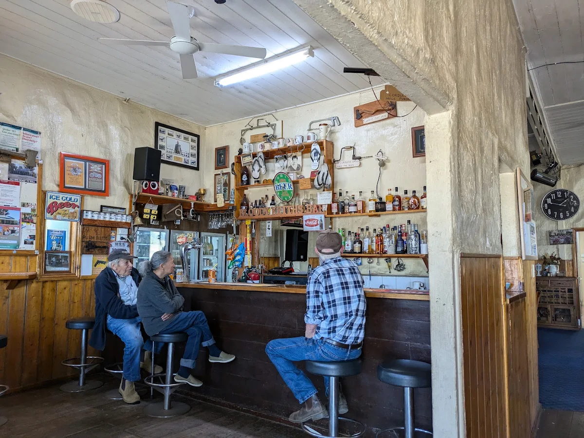 Vibe, The Logan Pub