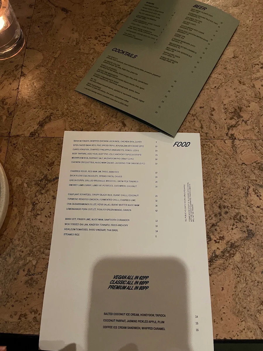 Menu, Corner Hotel