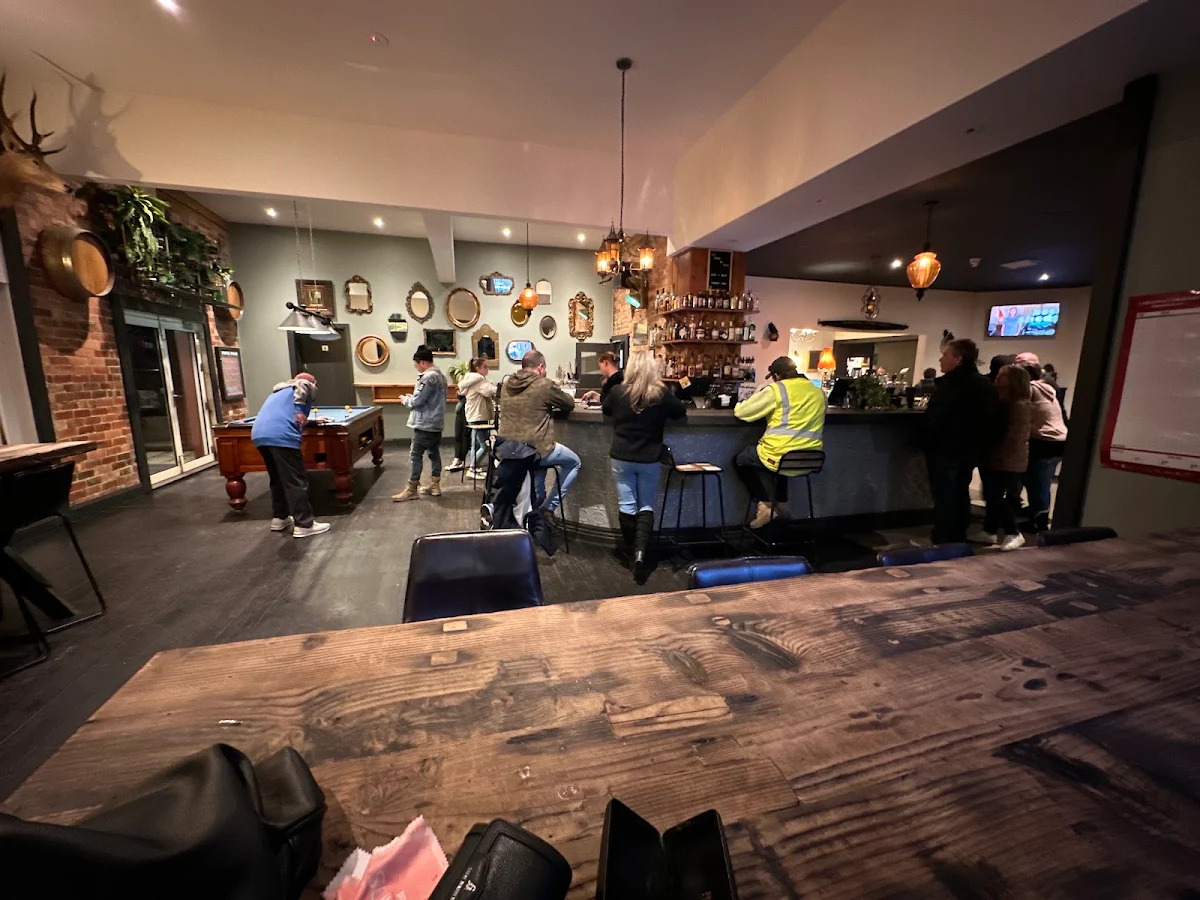 Vibe, Farmers Arms Creswick