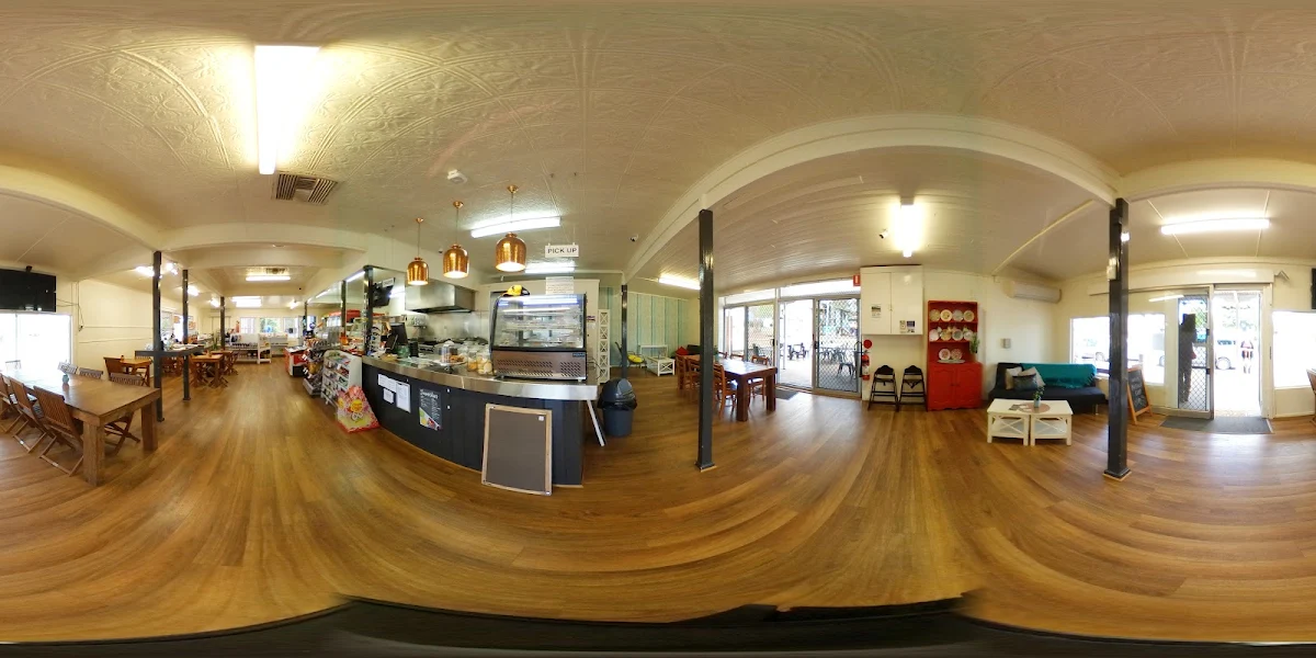 Vibe, Cafe Nundle on the Park