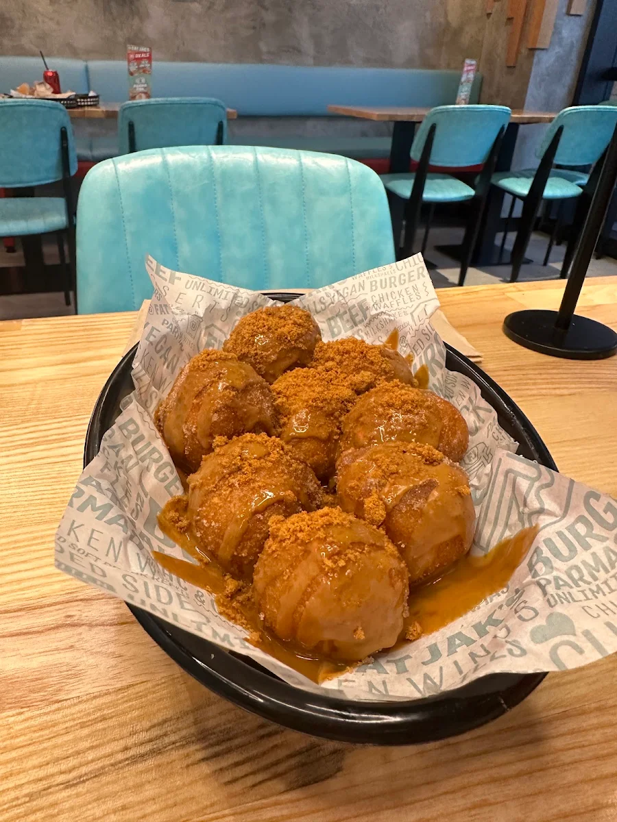 Food & drink, FAT JAK'S / GET CLUCK'D MERRYLANDS
