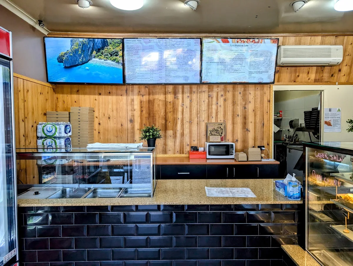 Vibe, TJ’s Pizza