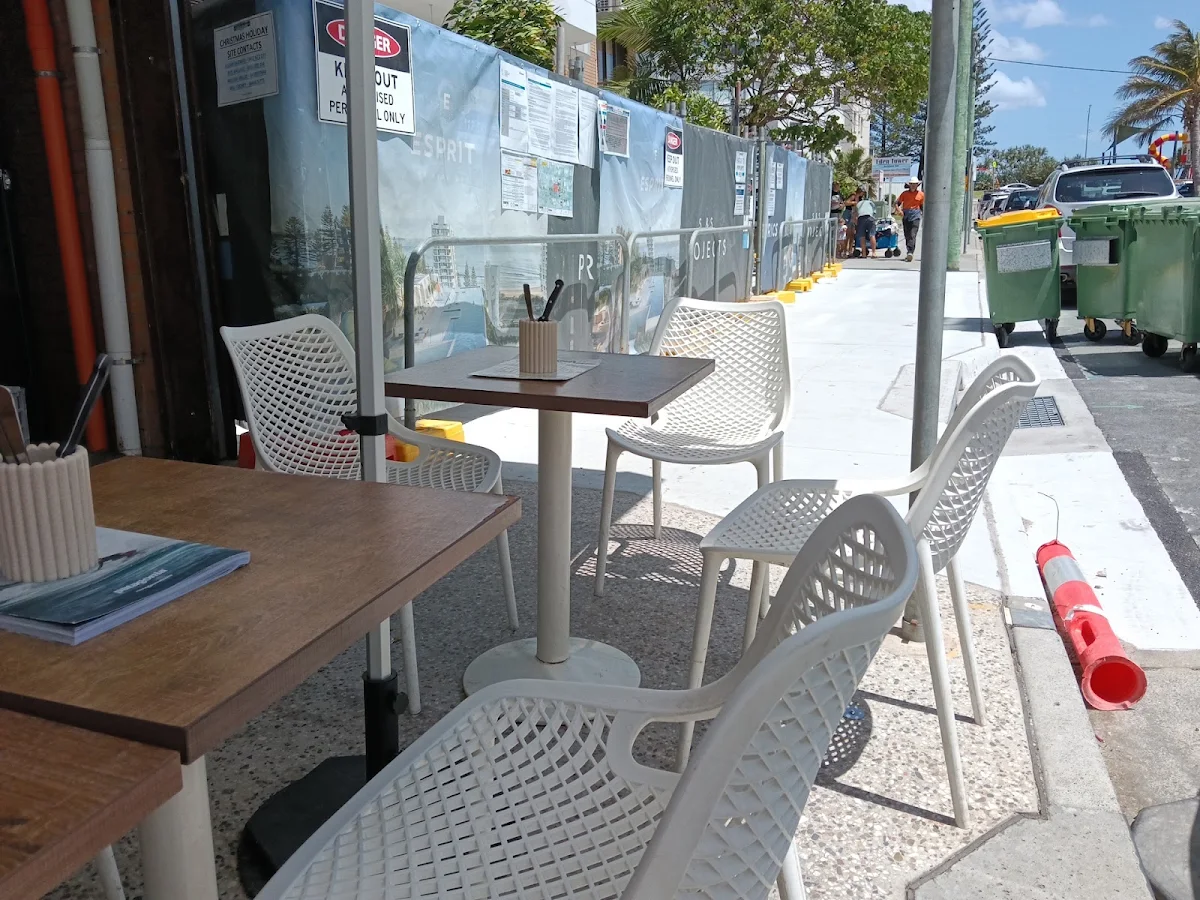 Vibe, Switchfoot Cafe Coolangatta