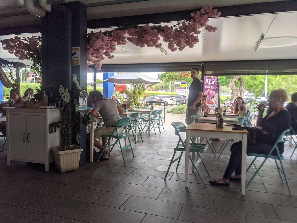 Vibe, Little Dreamer Cafe