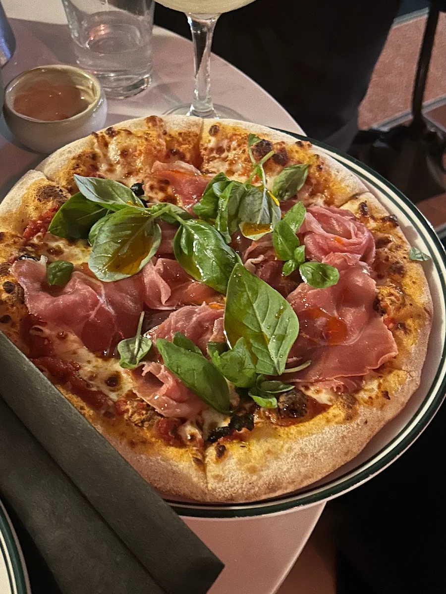 Food & drink, Pennys Hotel