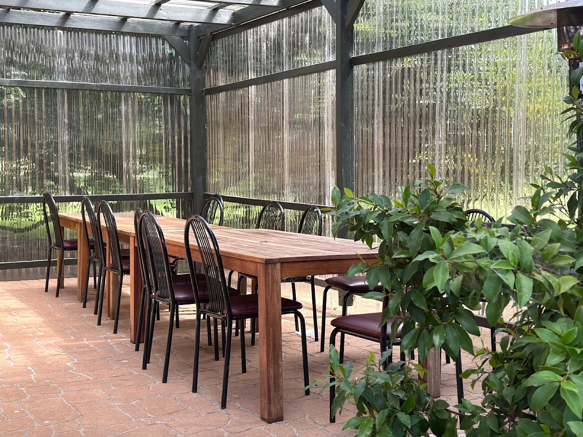 Vibe, Eling Forest Winery Cafe