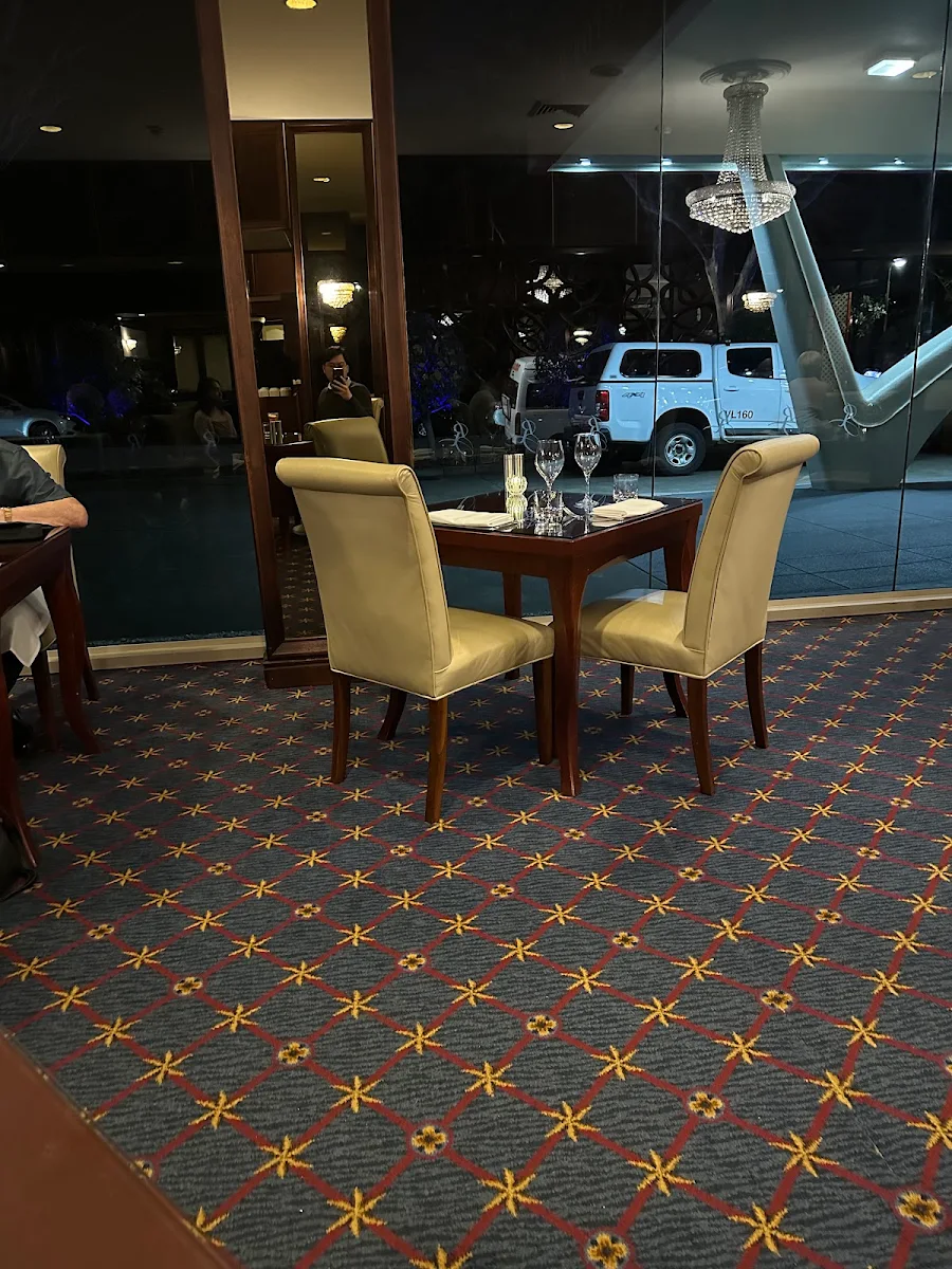 Vibe, The Walnut Restaurant & Lounge Bar