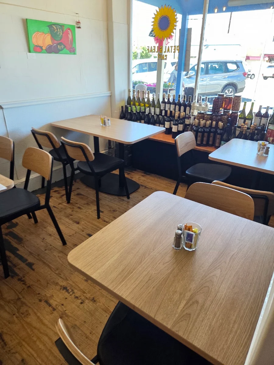 Vibe, Petal and Leaf Cafe