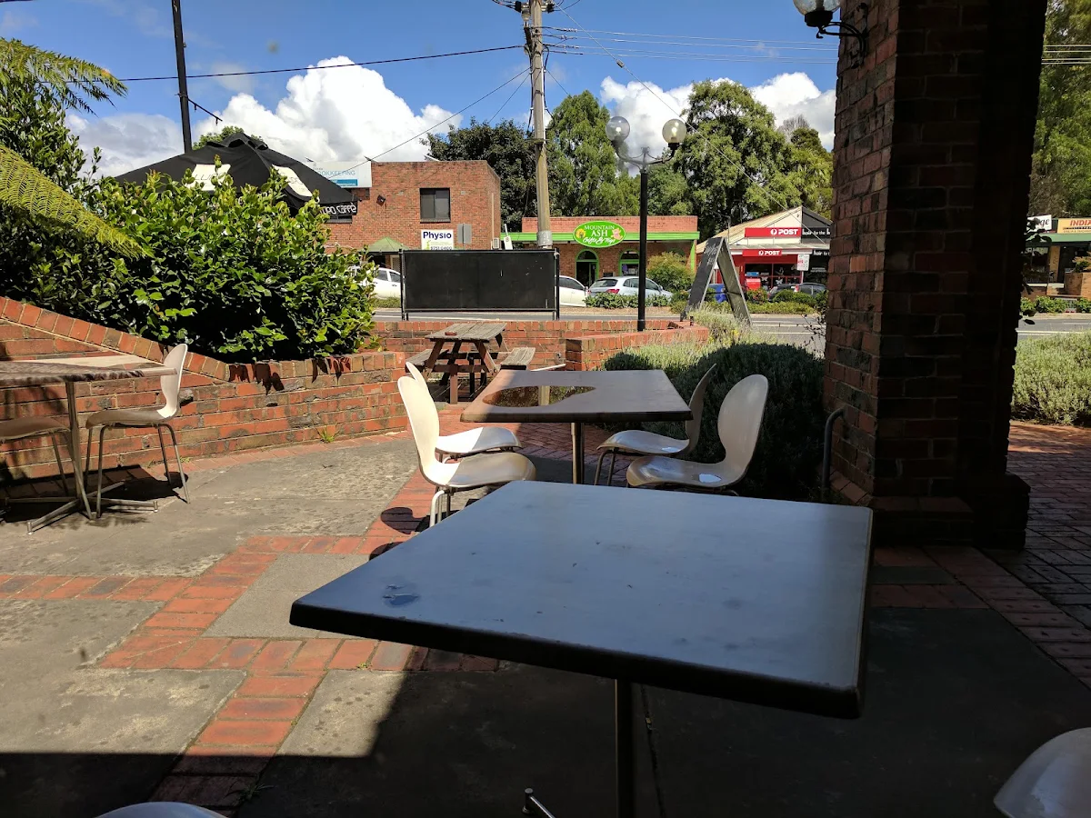Vibe, Mount Dandenong Hotel