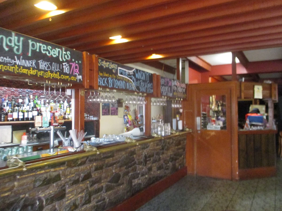 Vibe, Mount Dandenong Hotel