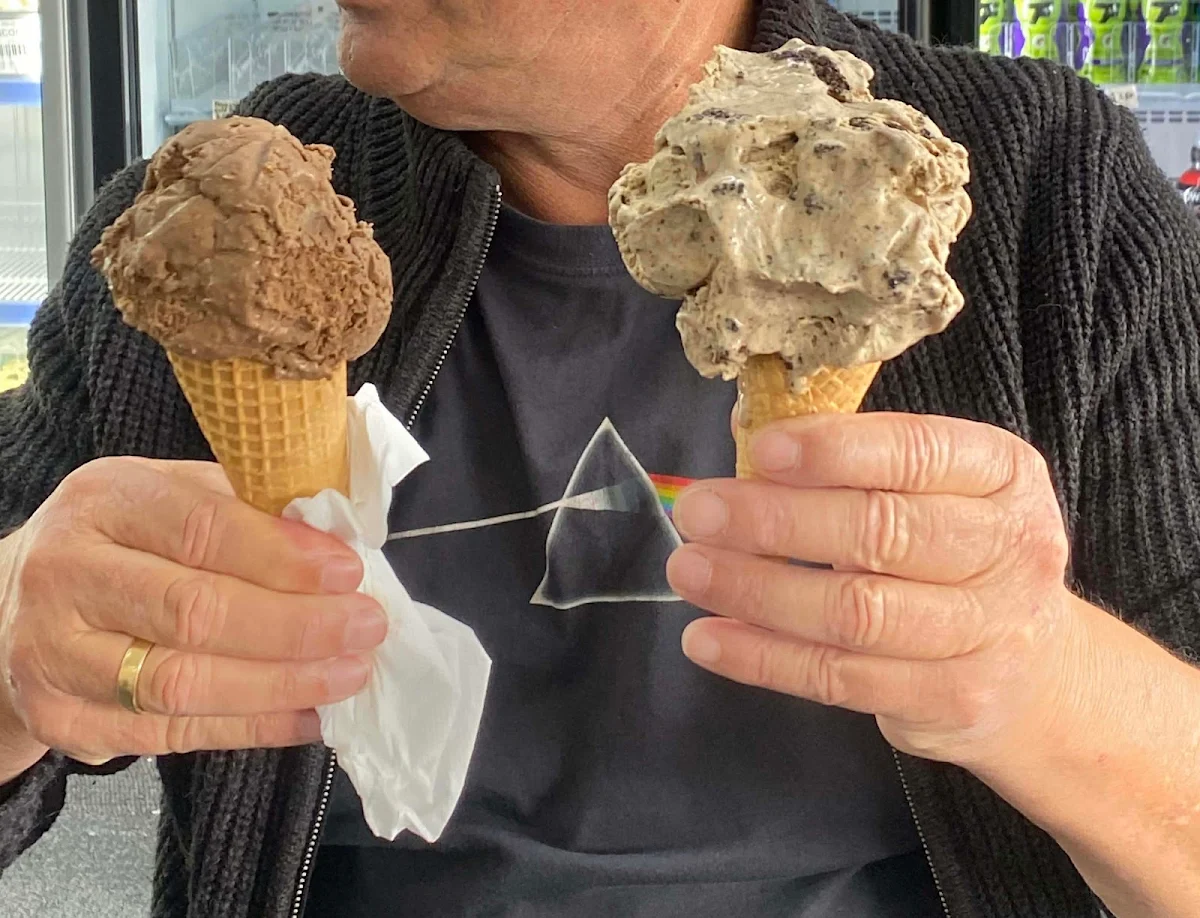 Food & drink, ROLLY'S ICE CREAMERY